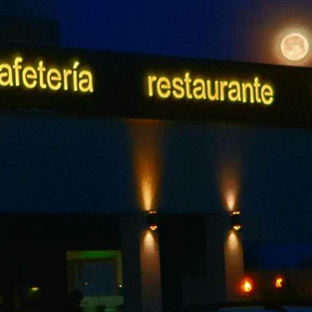 Hotel Moya Navalmoral De La Mata Luaran gambar