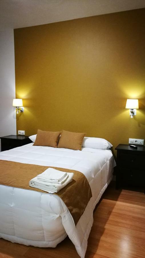 Hotel Moya Navalmoral De La Mata Luaran gambar
